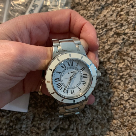 Aline stainless steel white dial chronograph watch - Picture 3 of 8